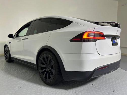 2023 Tesla Model X 