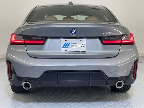 2023 BMW 330e 330e