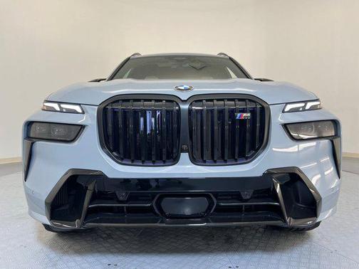 2026 BMW X7 M60i
