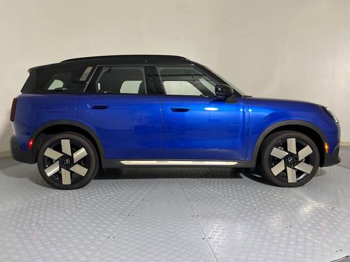 2025 MINI Countryman S