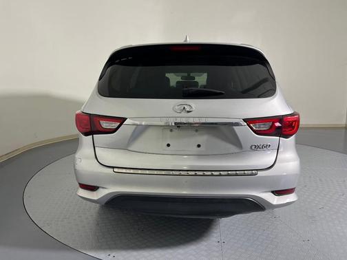 2016 INFINITI QX60 Base