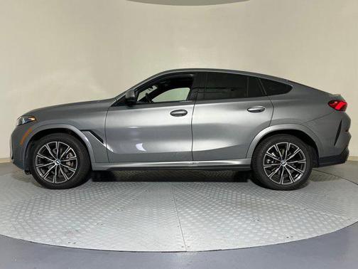 2025 BMW X6 xDrive40i