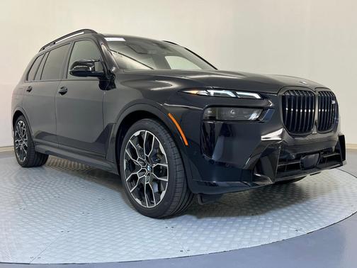 2026 BMW X7 M60i