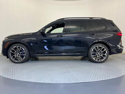 2026 BMW X7 M60i