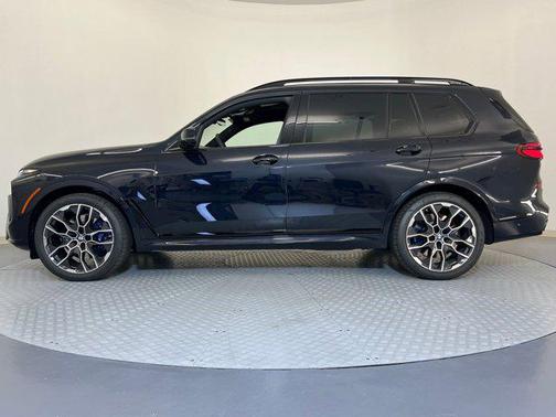2026 BMW X7 M60i