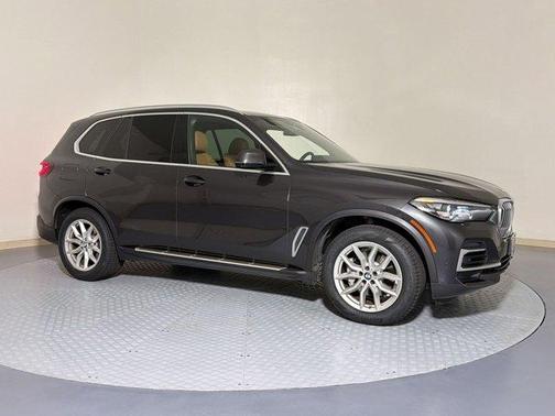 Dark Graphite Metallic 2023 BMW X5 sDrive40i