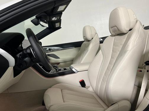 2026 BMW M850 i xDrive