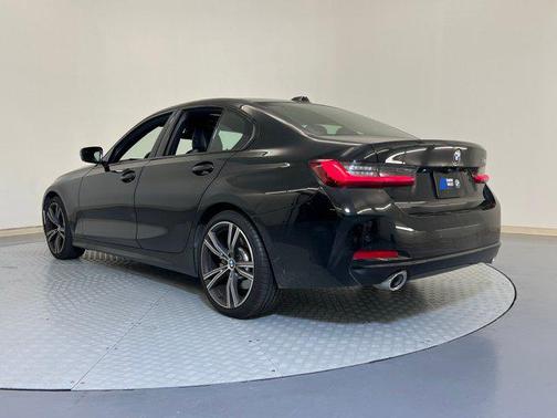 2023 BMW 330 i