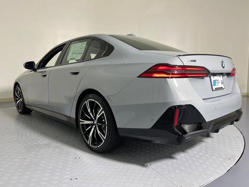 2026 BMW 530 i xDrive