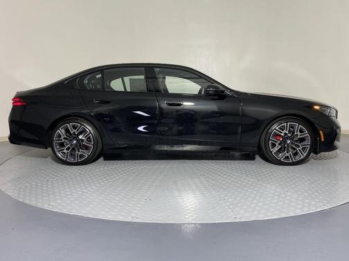 2026 BMW 530 i xDrive