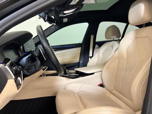 2023 BMW 530 i