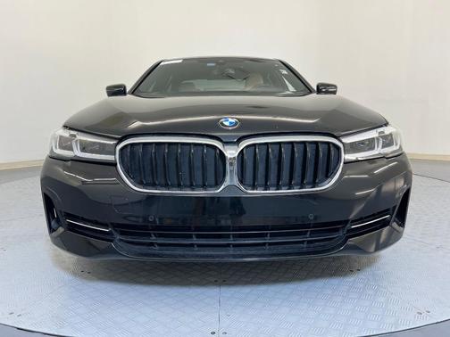 2023 BMW 530 i