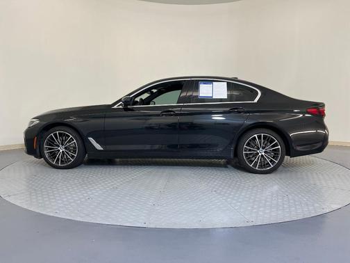 2023 BMW 530 i