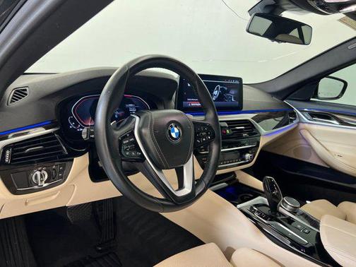 2023 BMW 530 i