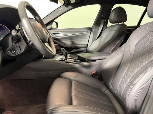 Phytonic Blue Metallic 2021 BMW 540 i