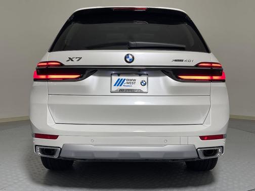 2026 BMW X7 xDrive40i