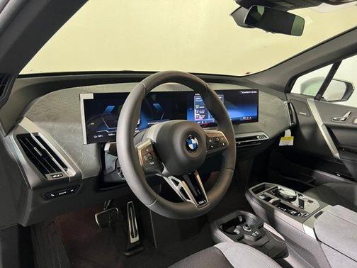 2026 BMW iX xDrive60