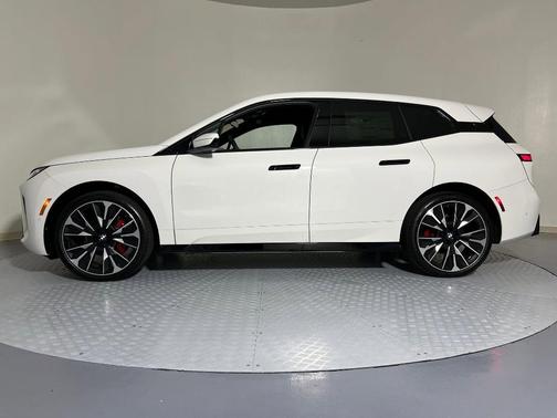 2026 BMW iX xDrive60