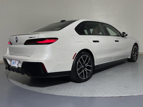 2025 BMW i7 xDrive60
