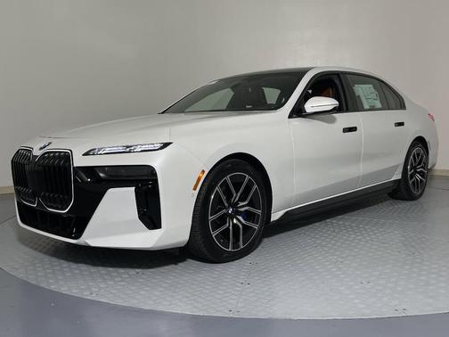 2025 BMW i7 xDrive60