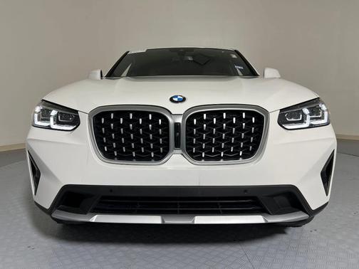2024 BMW X4 xDrive30i