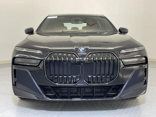 2025 BMW i7 eDrive50