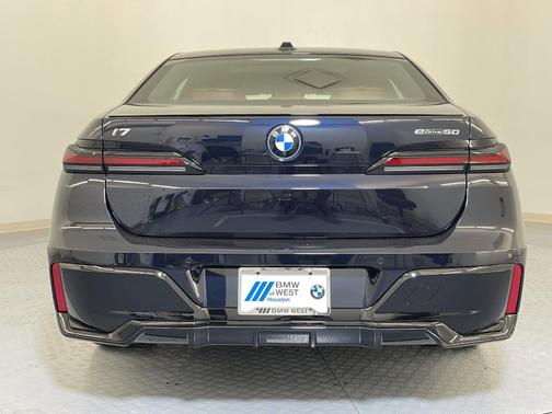 2025 BMW i7 eDrive50