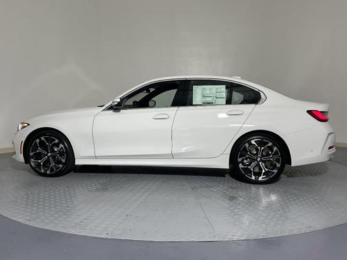 2025 BMW 330 i
