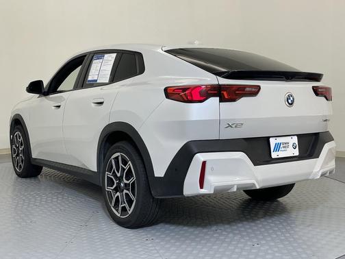 2025 BMW X2 xDrive28i