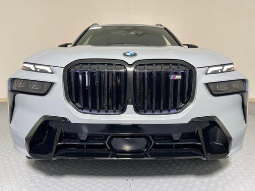 2026 BMW X7 M60i
