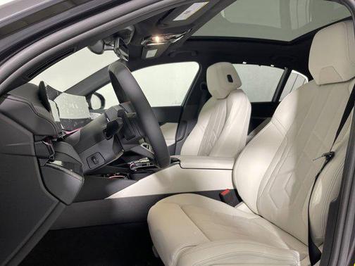 2026 BMW 550e xDrive