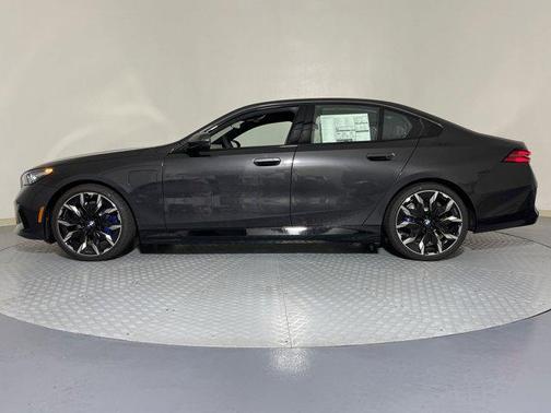 2026 BMW 550e xDrive