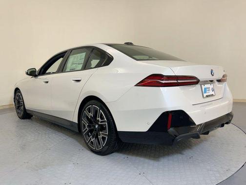 2026 BMW 530 i