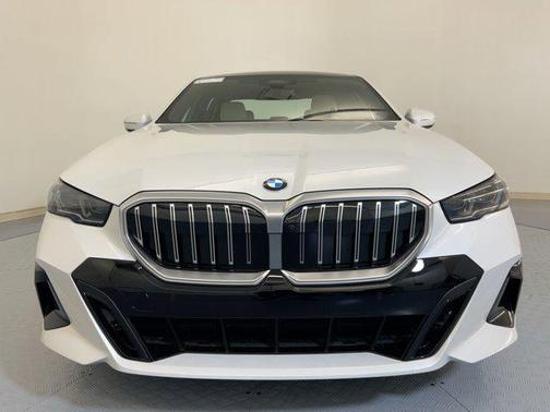 2026 BMW 530 i