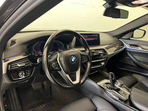 2020 BMW 530 i