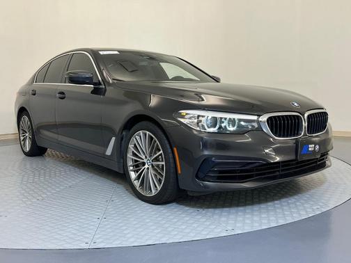 2020 BMW 530 i