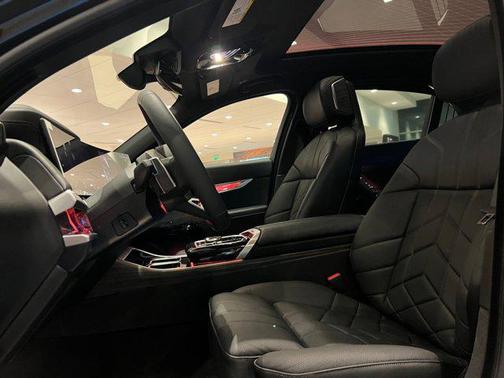 2025 BMW i7 xDrive60
