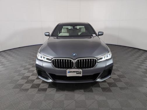 2022 BMW 530e 530e