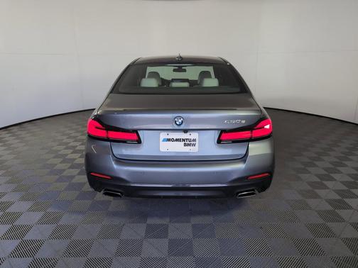2022 BMW 530e 530e