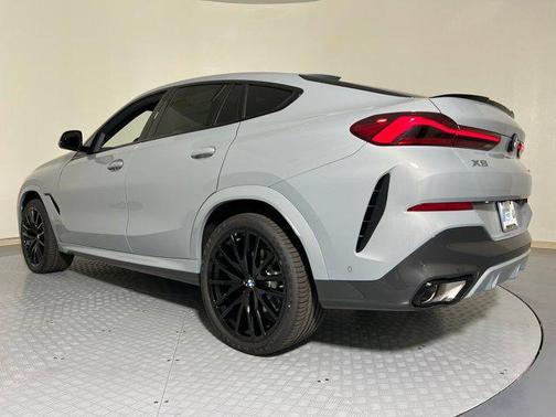 2026 BMW X6 xDrive40i