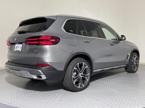 2025 BMW X5 sDrive40i