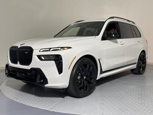 2026 BMW X7 M60i