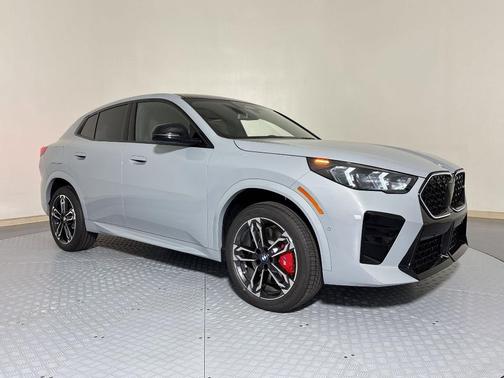 Gray Metallic 2026 BMW X2 xDrive28i