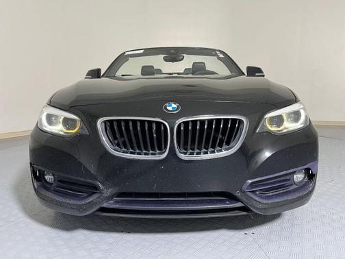 2019 BMW 230 i
