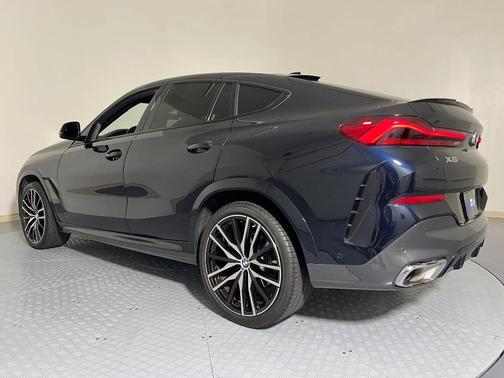 2023 BMW X6 xDrive40i