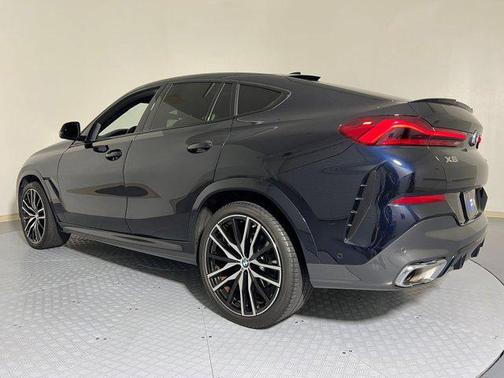 2023 BMW X6 xDrive40i