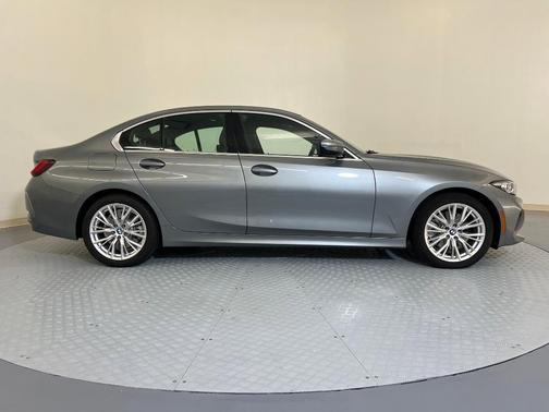 2024 BMW 330 i