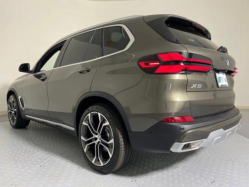 2026 BMW X5 sDrive40i