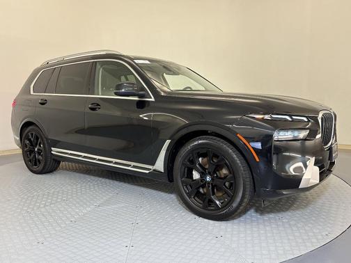 Black 2025 BMW X7 xDrive40i