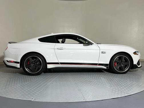 2022 Ford Mustang Mach 1